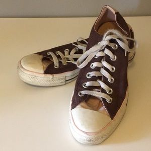 Converse Chuck Taylor brown and pink low tops